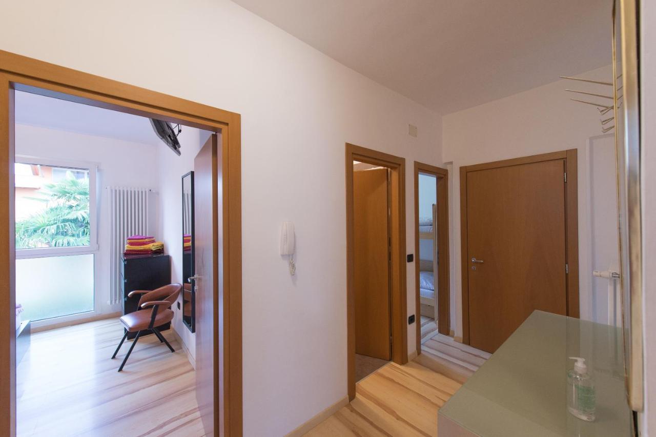 Appartement Lago Blu ريفا ديل غاردا المظهر الخارجي الصورة